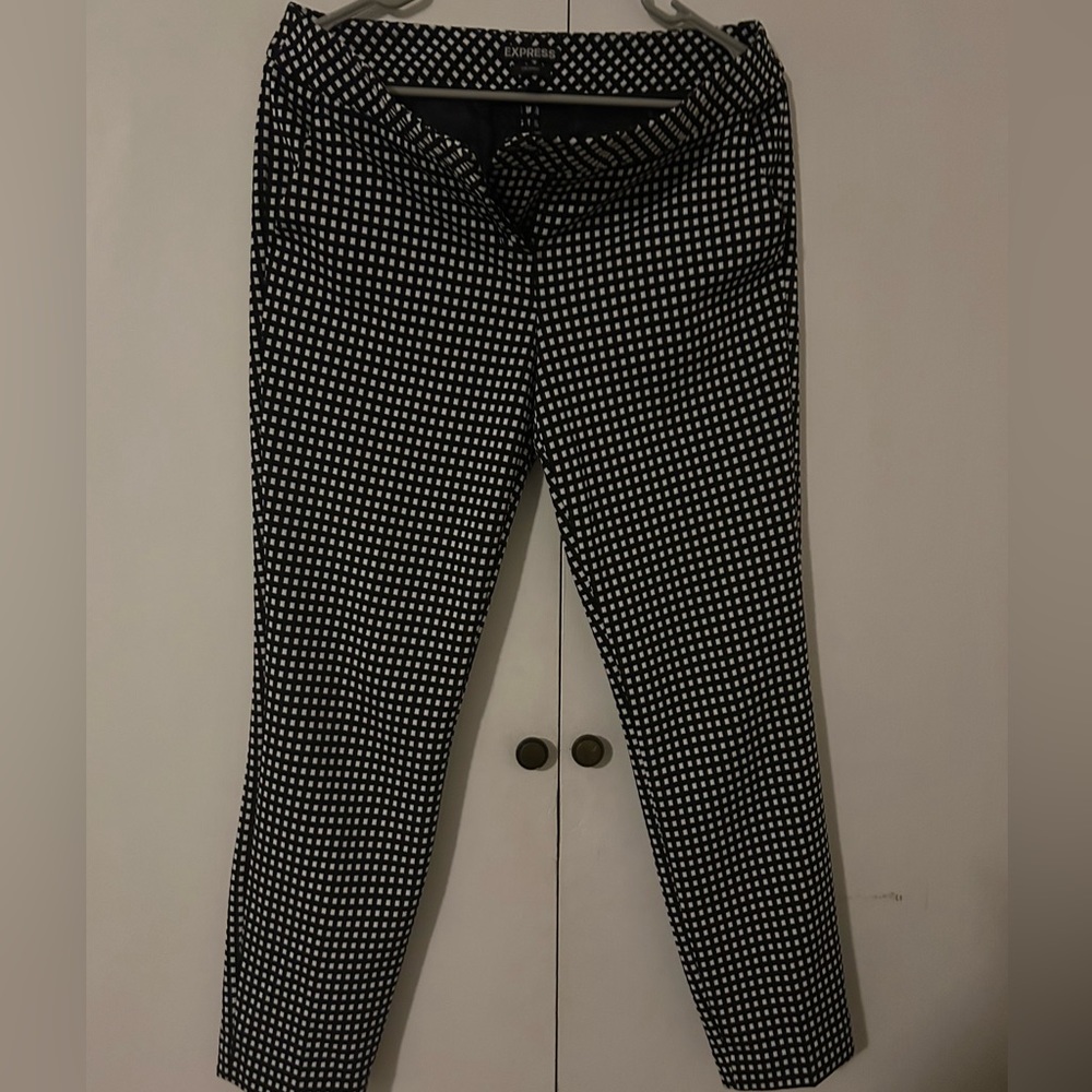Express columnist size 6